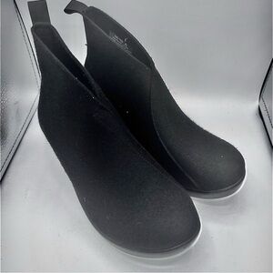 Alegria Nadya Fleece Wool Leather Wedge Ankle Boots